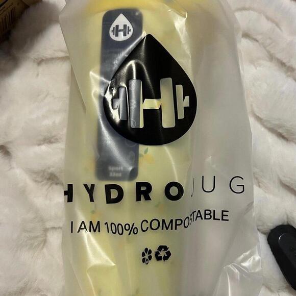 Hydrojug Sport Main Squeeze Lemons Bottle 32 Oz. - Picture 3 of 5